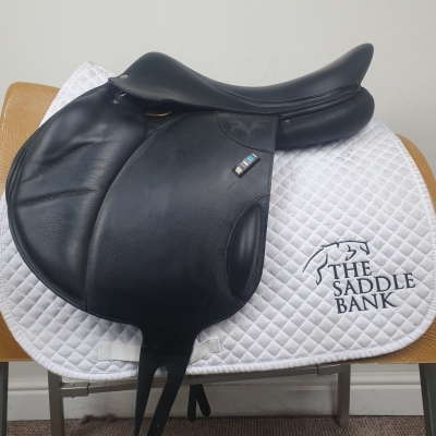 VOLTAIRE SADDLE BAG 21 IN BORDEAUX RED PATENT CALFSKIN