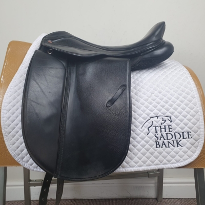 17.5 inch Saddle Company Dressage Black Wide Image of 17.5 inch Saddle Company Dressage Black Wide