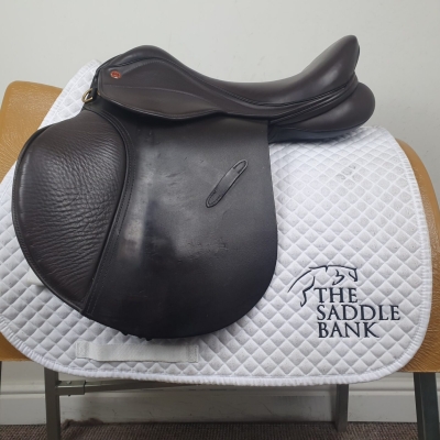17 inch Saddle Company General Purpose Brown Medium Wide Image of 17 inch Saddle Company General Purpose Brown Medium Wide