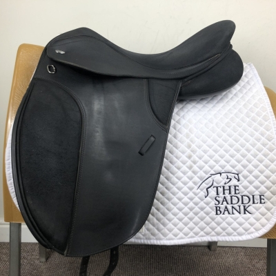 Image of 17.5 inch Thorowgood T4 Dressage MDM Black Adjustable