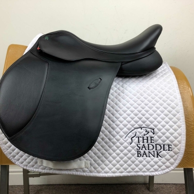 16.5 inch Arena GP Black Adjustable Image of 16.5 inch Arena GP Black Adjustable