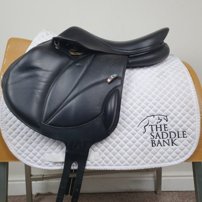 17 inch Voltaire Lexington Black Medium Image of 17 inch Voltaire Lexington Black Medium