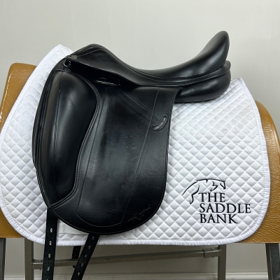Image of 17 inch Equipe Emporio Monoflap Dressage Black Medium Wide