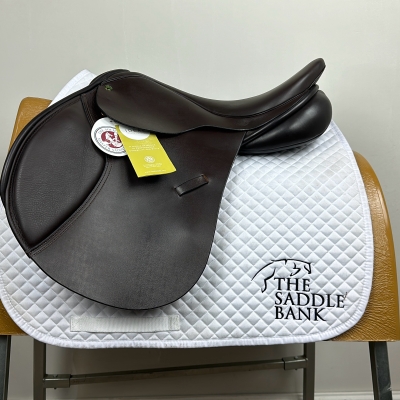 Image of 17.5 inch Ideal Nyala Brown Medium Wide