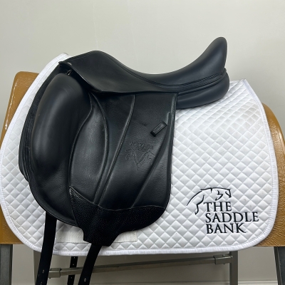 Image of 17.5 inch Voltaire Adelaide Black Wide
