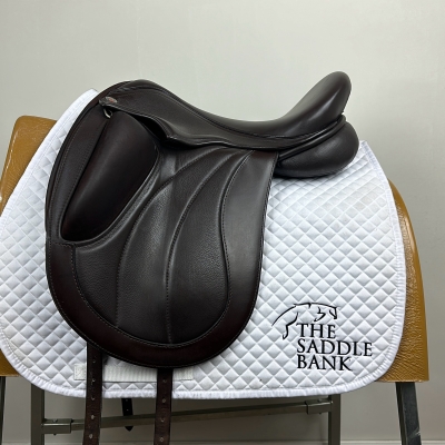 Image of 17 inch Winners Circle Monoflap Dressage Brown Extra Wide