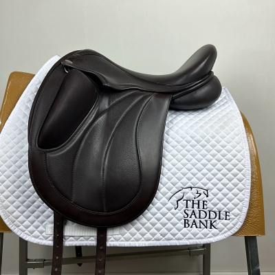 17 inch Winners Circle Monoflap Dressage Brown Extra Wide Image of 17 inch Winners Circle Monoflap Dressage Brown Extra Wide