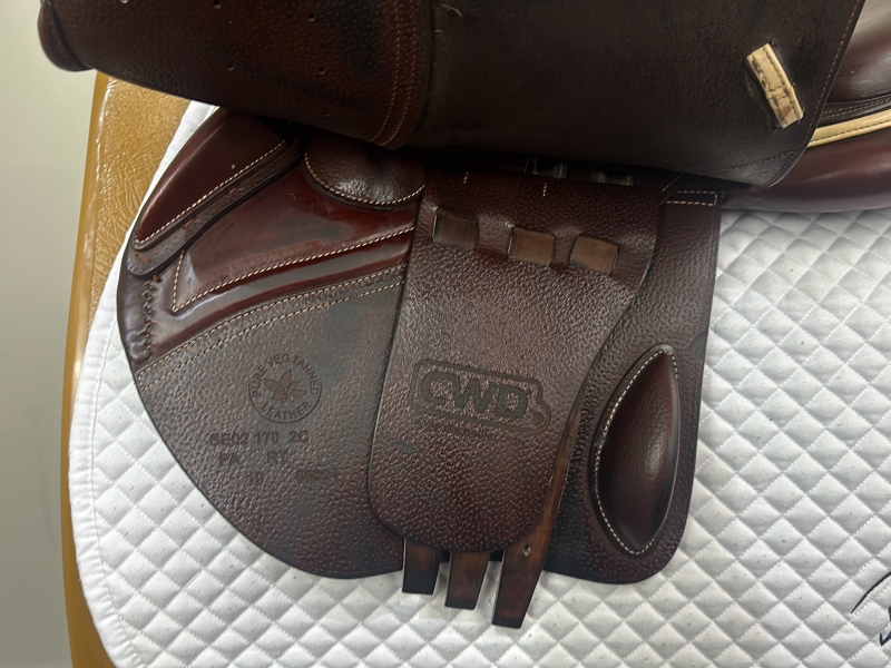 17 inch CWD Classic SE02 Brown Medium C3374