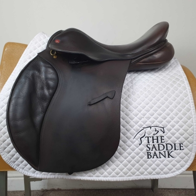 Image of 17 inch Jeffries Falcon Hawk Event Brown Medium