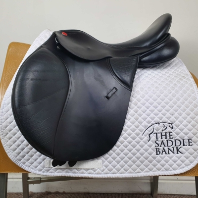 17 inch John Whitaker Essentials GP Black Adjustable Image of 17 inch John Whitaker Essentials GP Black Adjustable