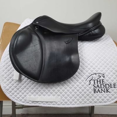 16.5 inch Loxley Foxhunter LX Black Medium Image of 16.5 inch Loxley Foxhunter LX Black Medium