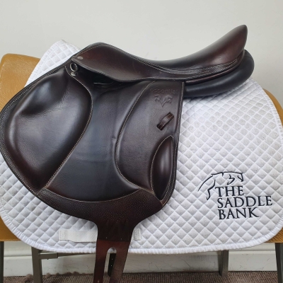 17.5 inch Voltaire Essential Mono Flap Brown Medium Image of 17.5 inch Voltaire Essential Mono Flap Brown Medium