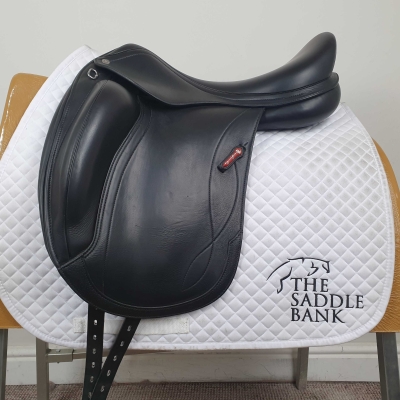 Image of 17.5 inch Equipe Olympia Black Medium Wide