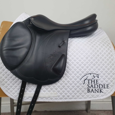 17 inch Equipe Expression Special Monoflap Black Extra Wide Image of 17 inch Equipe Expression Special Monoflap Black Extra Wide
