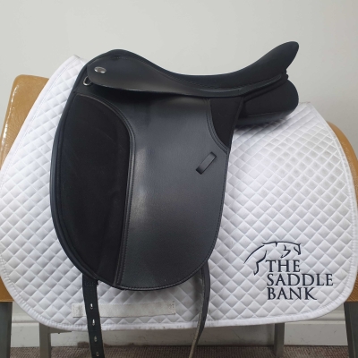 17 inch Thorowgood T4 Cob Dressage (MDX) Black Adjustable Image of 17 inch Thorowgood T4 Cob Dressage (MDX) Black Adjustable