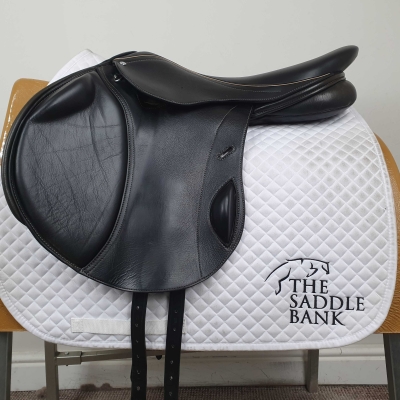 18 inch Loxley Eventer Monoflap Black Adjustable Image of 18 inch Loxley Eventer Monoflap Black Adjustable