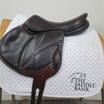 17.5 inch Voltaire Lexington Brown Medium Image of 17.5 inch Voltaire Lexington Brown Medium
