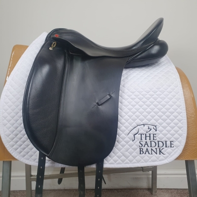 Image of 17.5 inch Albion K2 Dressage Black Medium Wide