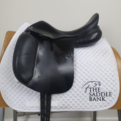 Image of 17 inch Amerigo GP Dressage Black Medium