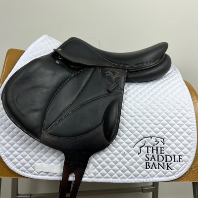 17 inch Voltaire Lexington Brown Medium Wide Image of 17 inch Voltaire Lexington Brown Medium Wide