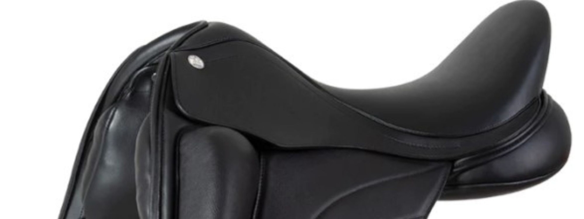 adjustable monoflap dressage saddle