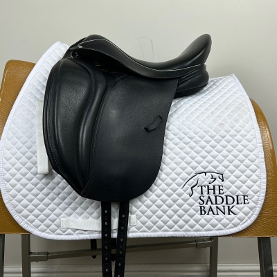 Image of 15.5 inch Loxley Dressage Black Medium Wide
