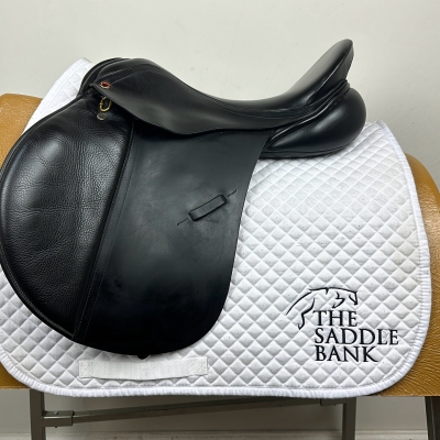Image of 16.5 inch Albion K2 GP Black Medium Wide