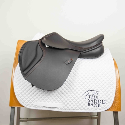 Image of 17 inch Ideal Technical and Traditional (T and T) Twinflap Jump Brown Adjustable
