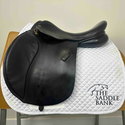 Image of 17.5 inch Ideal Classic GP Black Medium Wide