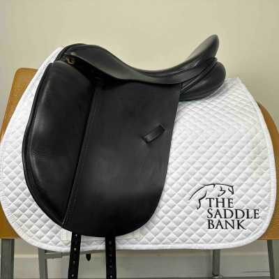 Image of 17 inch Ideal Roella Dressage Black Medium