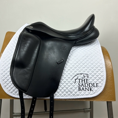 Image of 17.5 inch Fairfax Classic Cupped Flap Dressage MDC Black Adjustable