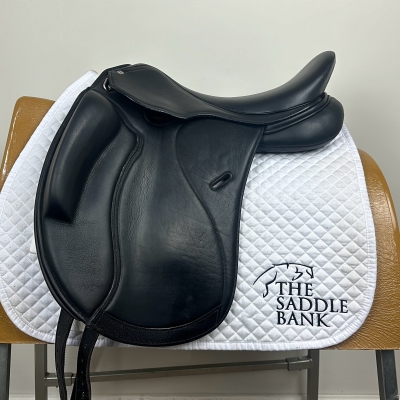 Image of 17.5 inch Cavaletti Collection Monoflap Dressage Black Adjustable