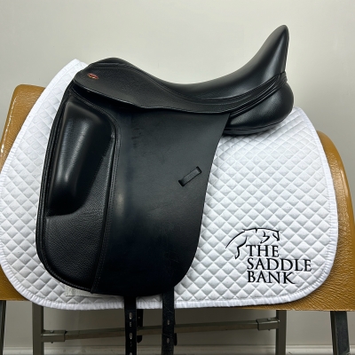 Image of 17 inch Kent and Masters S-Series Dressage Surface Block MDS Black Adjustable