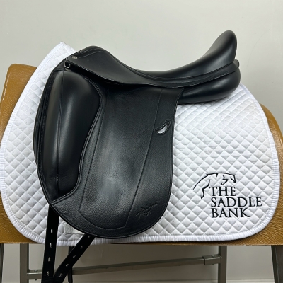 Image of 17.5 inch Equipe Emporio Monoflap Dressage Black Wide