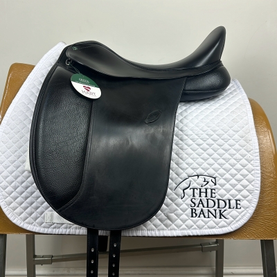 Image of 17 inch Arena Dressage Black Adjustable
