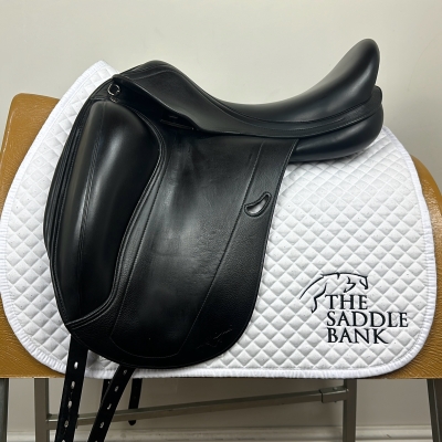 Image of 17 inch Equipe Emporio Monoflap Dressage Black Wide