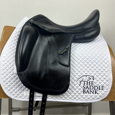 Image of 17.5 inch Amerigo Vega Dressage Siena Monoflap Black Medium