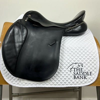 Image of 17.5 inch Silhouette GP Black Medium Wide