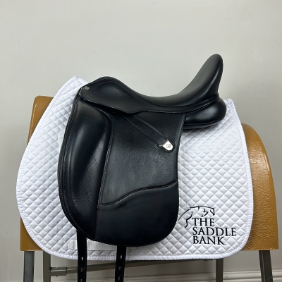 Image of 17.5 inch Bates Wide Dressage Opulence + Black Adjustable