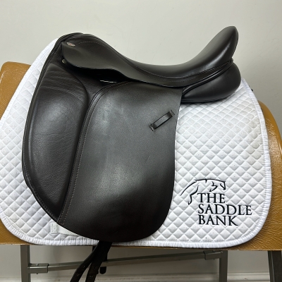 Image of 17 inch Winners Circle Dressage Brown Medium Wide