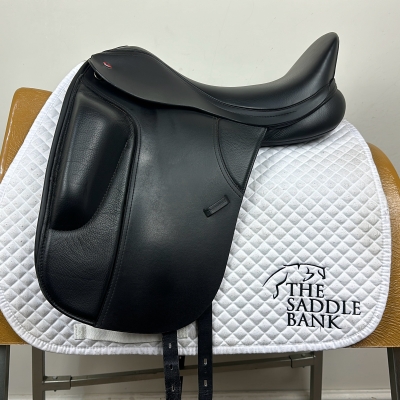 Image of 17.5 inch Thorowgood T8 Dressage with Surface Mounted Block MDS Black Adjustable