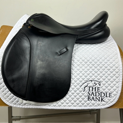 Image of 17.5 inch Ideal Event Wide Seat VSD Black Medium Wide