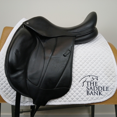 Image of 17 inch Voltaire Adelaide Black Medium Wide