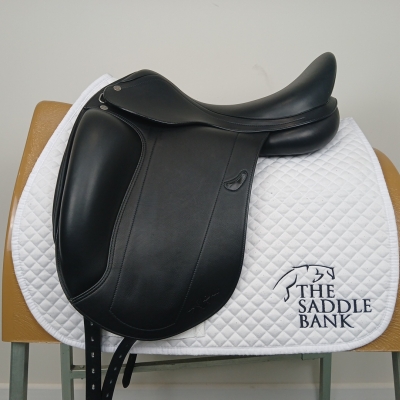 Image of 17 inch Equipe Emporio Dressage Black Medium Wide