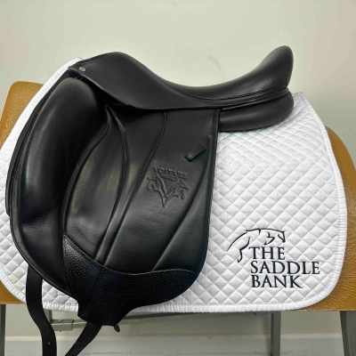 Image of 17.5 inch Voltaire Adelaide Black Wide