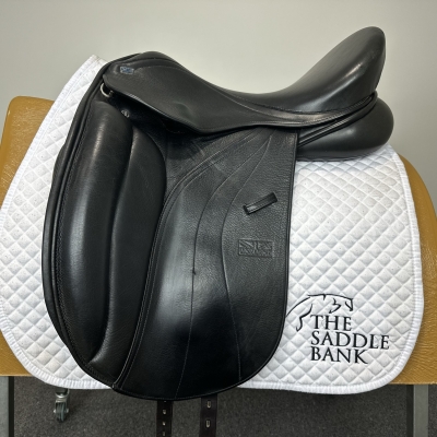 Image of 17.5 inch GFS Monarch Dressage S614 Black Adjustable