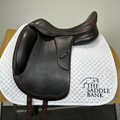 17 inch Amerigo Vega Dressage Siena Brown Medium Image of 17 inch Amerigo Vega Dressage Siena Brown Medium