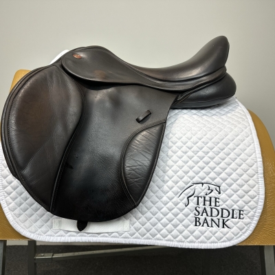 17.5 inch Kent and Masters S-Series High Wither Compact GP HGC Brown Adjustable Image of 17.5 inch Kent and Masters S-Series High Wither Compact GP HGC Brown Adjustable