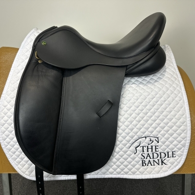 Image of 16.5 inch Ideal Roella Dressage Black Medium