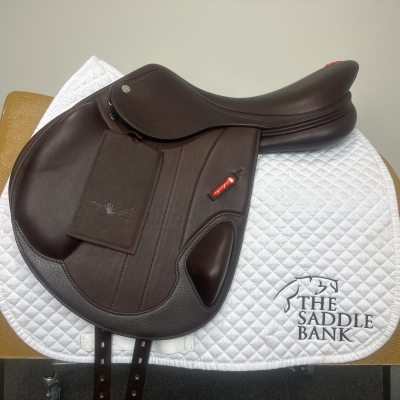 Image of 17.5 inch Equipe Boulevard Monoflap Brown Medium Wide